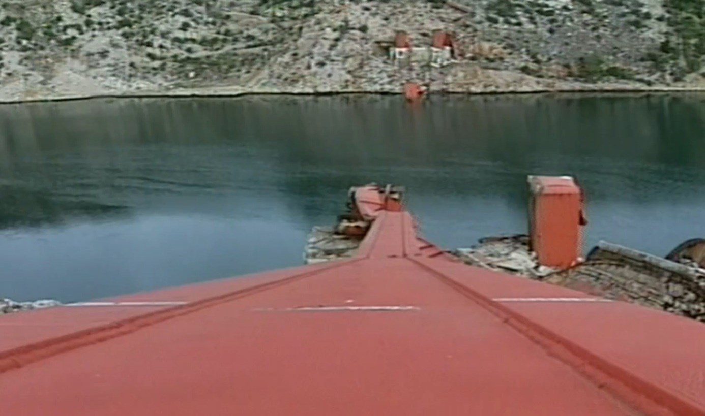 Bio je simbol spajanja Dalmacije i unutrašnjosti. Tog dana je srušen