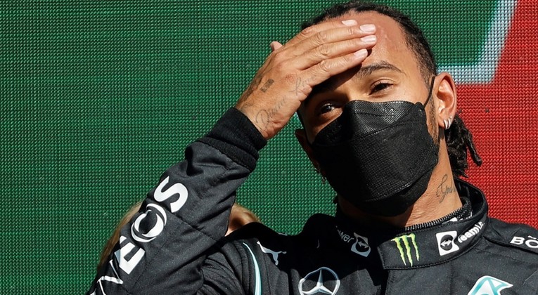 Hamilton kažnjen. Ostale su još četiri utrke, a Verstappen ima ozbiljnu prednost