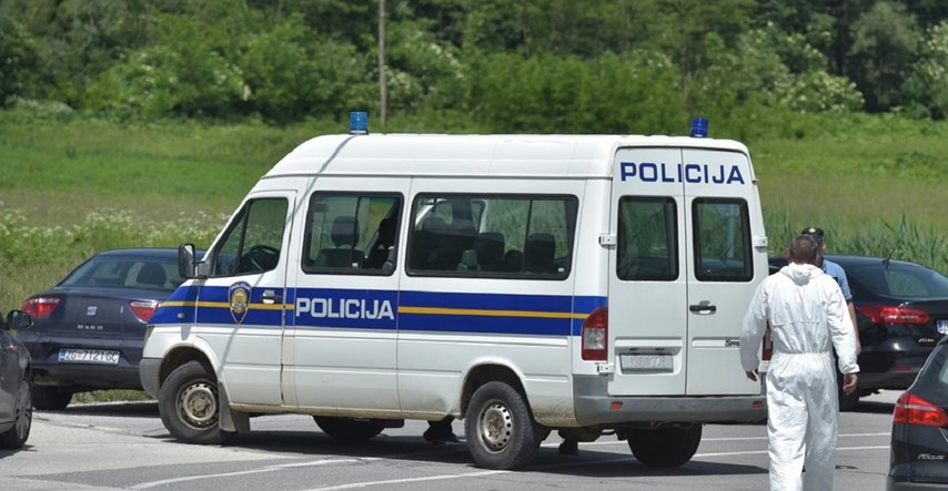 Pokušaj krijumčarenja migranata u autu blizu Siska, vozač uhićen