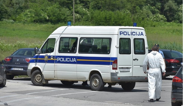 Pokušao prokrijumčariti migrante iz BiH do Zagreba, uhvaćen kod Siska