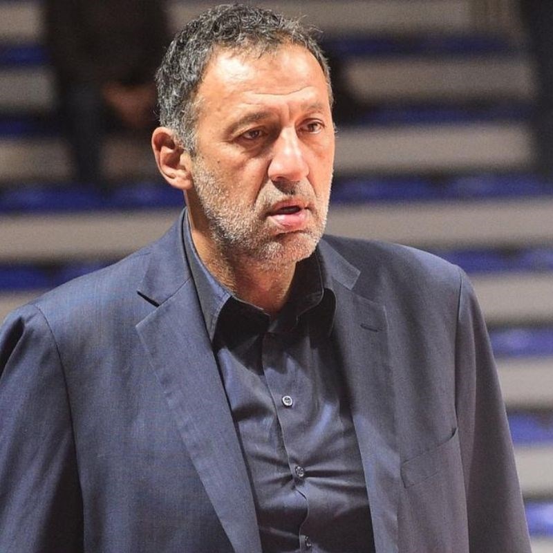 Divac hitno operirao kuk. Izašli novi detalji o nesreći
