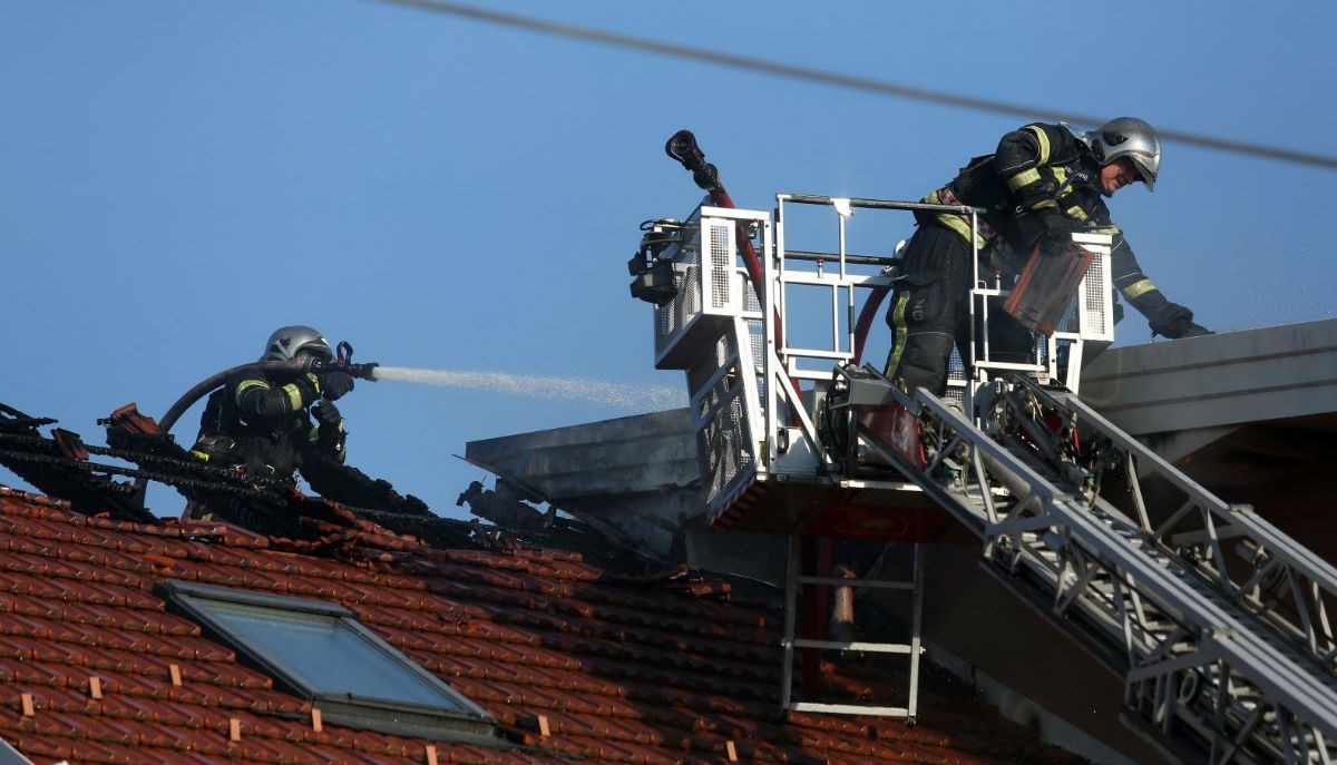 Detalji tragedije u kojoj je poginuo vatrogasac: "Čule su se četiri eksplozije"