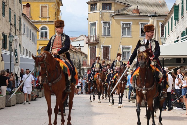 Tiskaju se nove ulaznice za Alku. Povrat novca za stare, ali treba pokazati račun