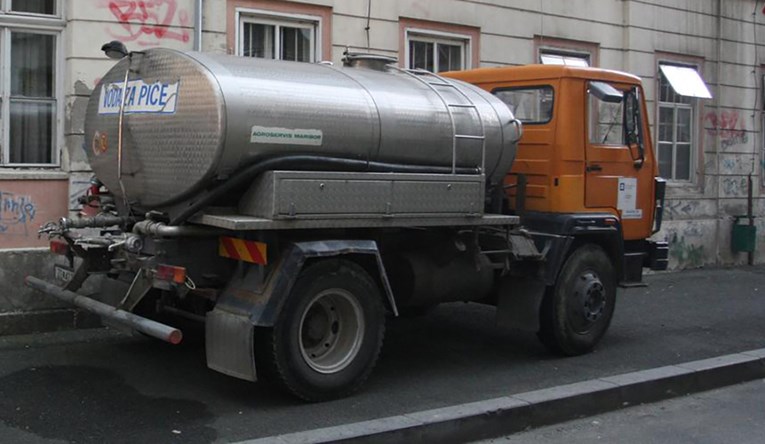 Puknuće cijevi: Nekoliko zagrebačkih naselja danas bez vode