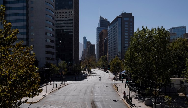 Čile opet zatvara glavni grad, raste broj slučajeva zaraze