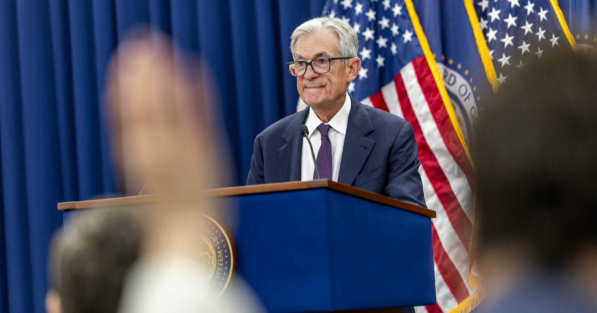 Američki Fed zadržao kamatne stope nepromijenjenima zbog inflacije i rata