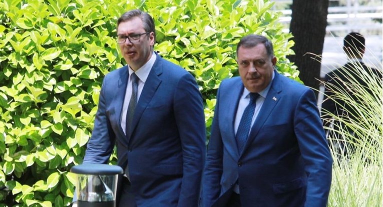 Vučić zamolio Dodika da sudjeluje u radu institucija BiH, obećao i financijsku pomoć