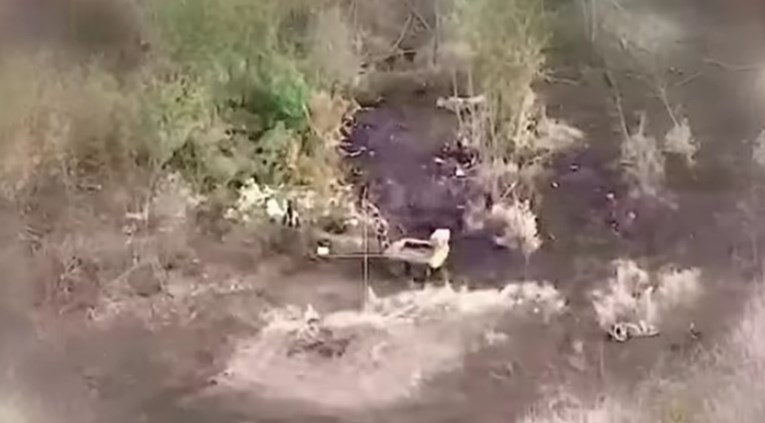 VIDEO Robot izvlači ranjenog ukrajinskog vojnika s prve crte