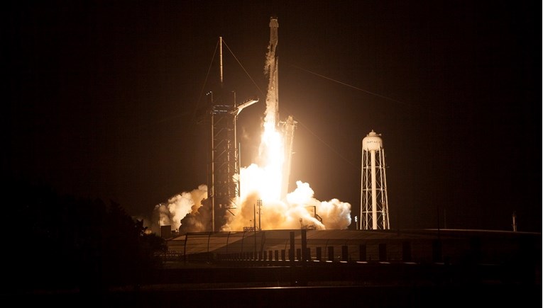 U petom pokušaju SpaceX uspješno prizemljio raketu