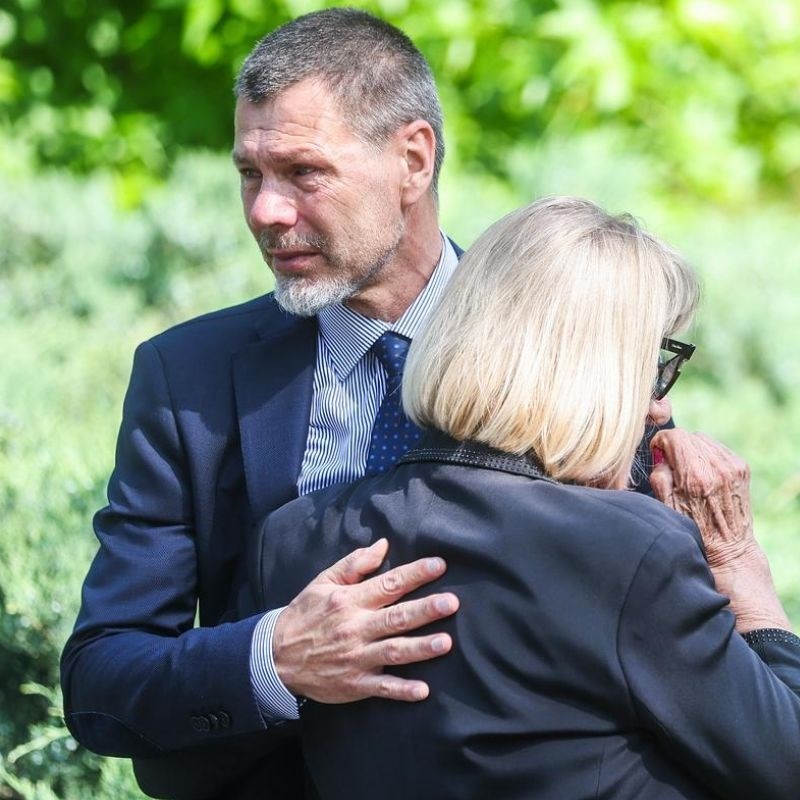 FOTO Boban se rasplakao na grobu Dražena Petrovića