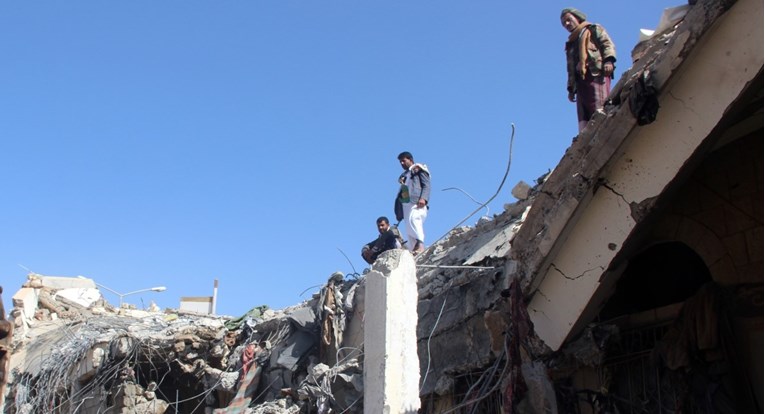 Saudijska Arabija pokrenula vojnu akciju protiv Hutija u Jemenu, počelo bombardiranje