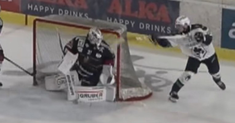 Je li hokejaš Siska već u drugom kolu zabio gol sezone? Pogledajte čudesan potez