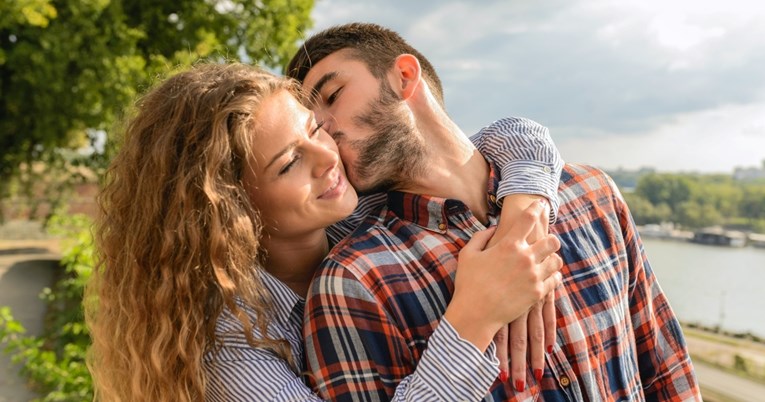 Bračna savjetnica navodi osam znakova koji ukazuju da nas partner iznimno poštuje