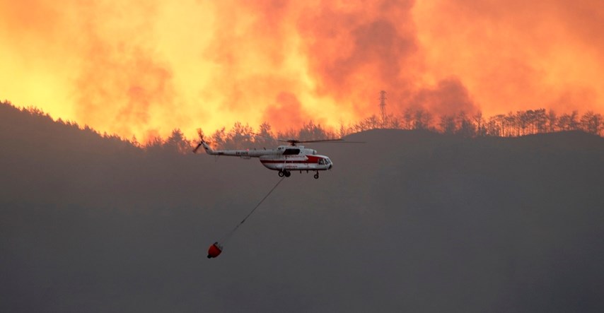 Tisuće ljudi u Kanadi evakuirane zbog šumskih požara i poplava