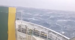 VIDEO Pogledajte kako se trajekt probija kroz olujne valove kod Splita
