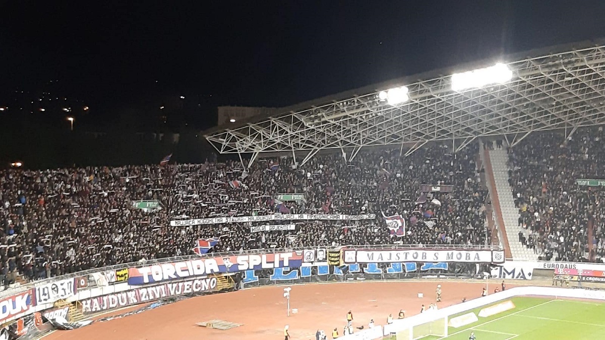 Torcida: Hajdukovi navijači na tipkovnicama i novinari crvi - odje*ite