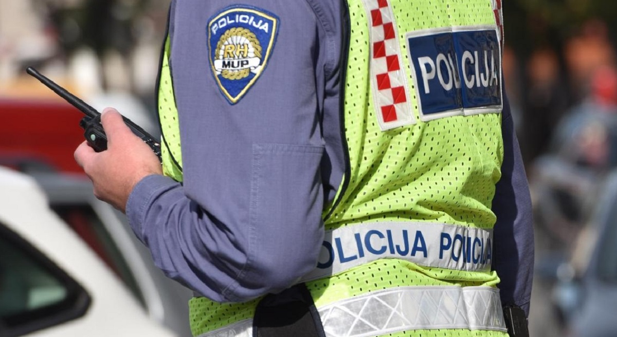 Čovjek u Virovitici u 15 minuta udario četiri vozila na tri lokacije