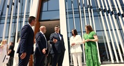 Plenković svečano otvorio novu knjižnicu u Vinkovcima. Za građane ona još ne radi