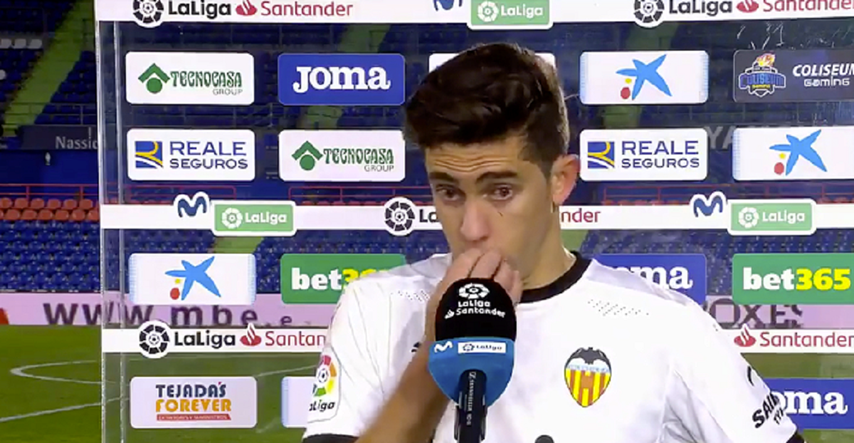 Igrač Valencije rasplakao se pred kamerama