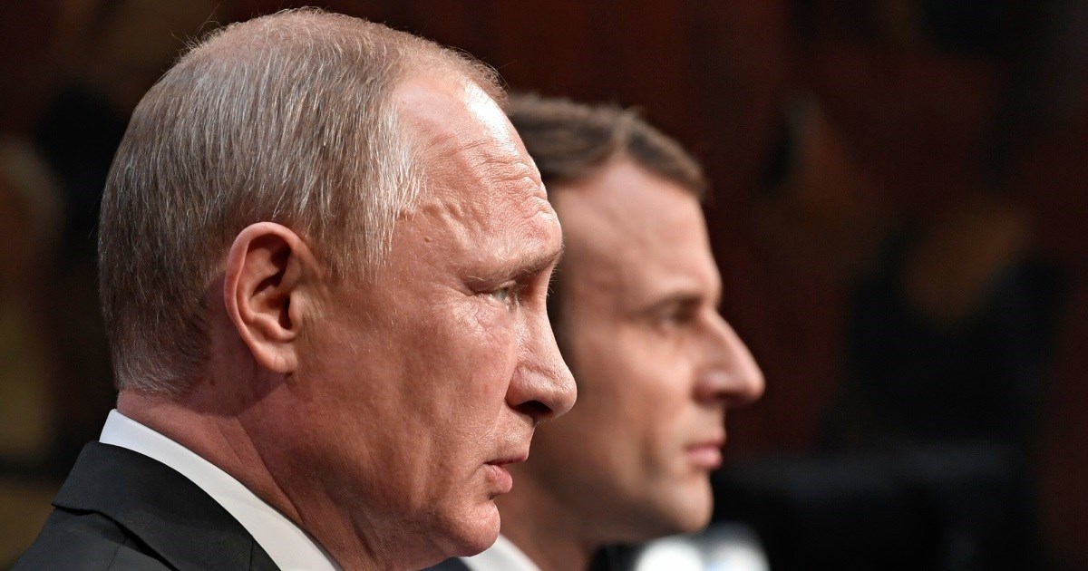 Macron Putina nazvao predatorom i čudovištem. Stigao odgovor iz Moskve