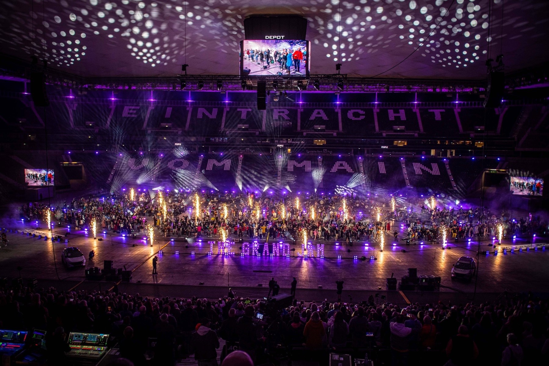Oboren svjetski rekord za najveći live rock bend, sudjelovalo 1200 glazbenika