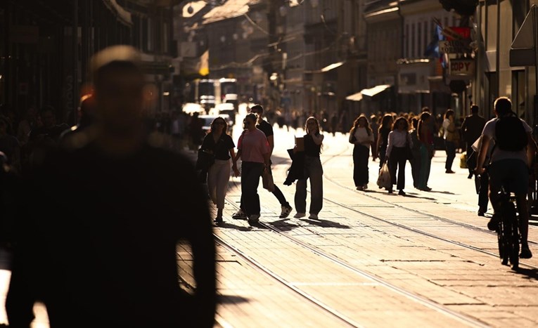 Objavljena anketa. Što Hrvati misle o pobačaju, pravu gejeva da posvoje dijete...