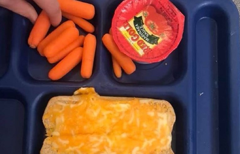 Fotografija užasnog školskog ručka postala viralna: "Tužna isprika za obrok"