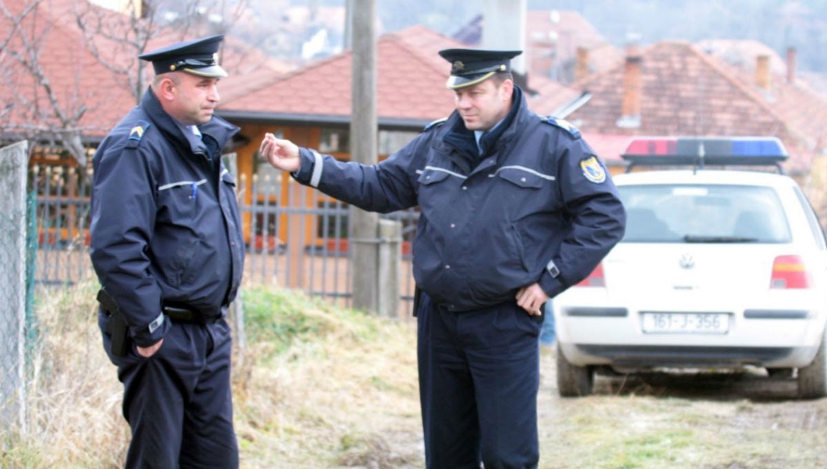 Muškarac kod Bihaća silovao psa, policija ga traži