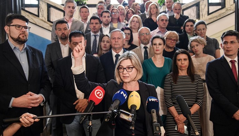 Oporba: Šef Uskoka ne želi biti nitko. Pa tko bi stavio glavu na panj?