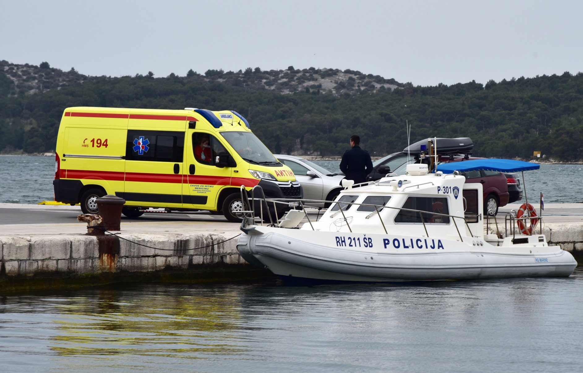 U moru kod Šibenika nađen mrtav muškarac. Upucan je iz podvodne puške?