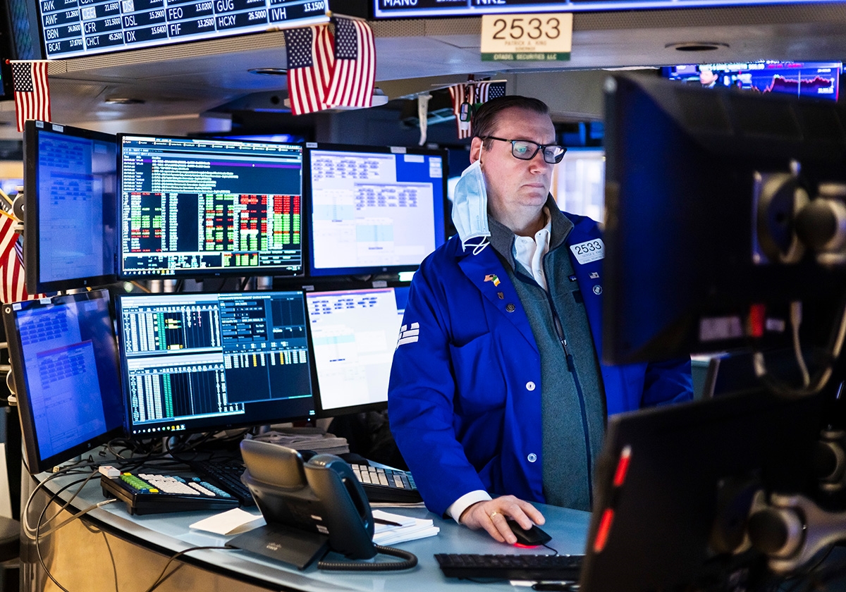 Wall Street pao, trgovanje nesigurno