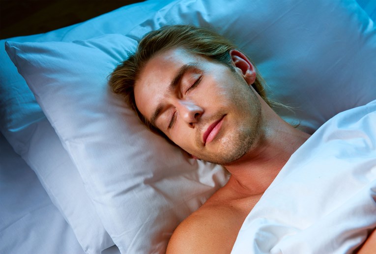 Ovaj napitak od samo dva sastojka mogao bi vam pomoći da bolje spavate