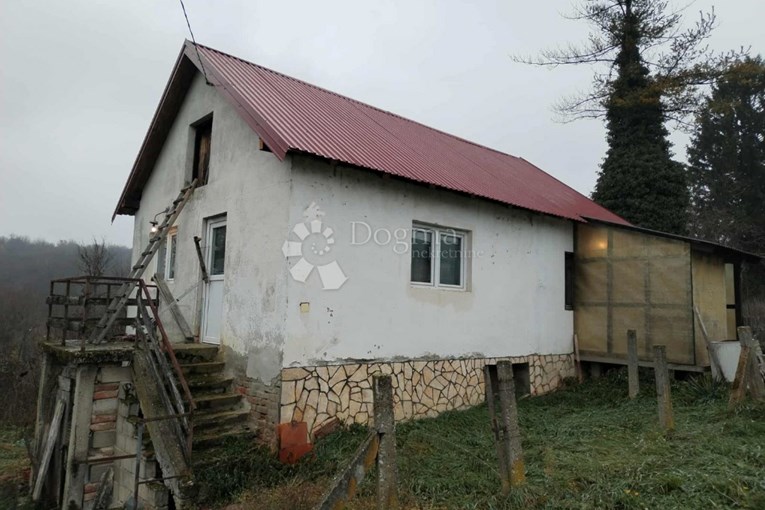 Za 30.900 € prodaje se kuća od 54 m² s velikom okućnicom blizu Križevaca