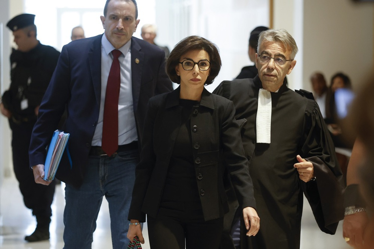 Bivša francuska ministrica primila 900.000 eura od Renault-Nissana. Sad je na sudu