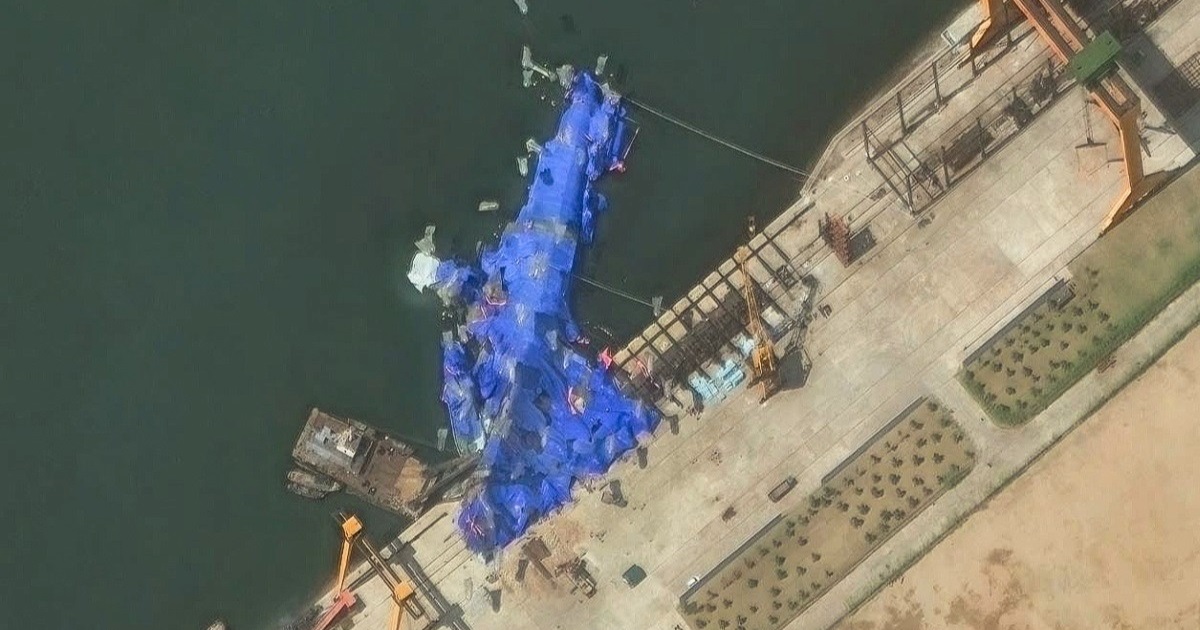 Satelitske snimke otkrile detalje incidenta koji je razbjesnio Kima, razarač prevrnut