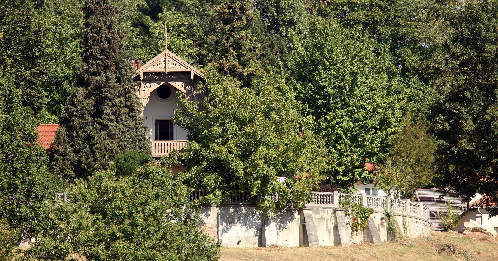 Kakva je to vila Luke Rajića u blizini koje je sinoć izbio požar