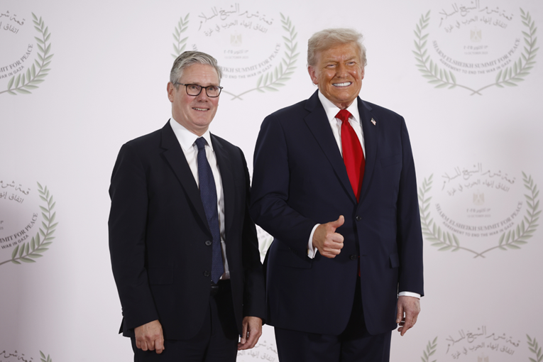 Trump: Apsolutno nam treba Grenland. Britanski premijer: Ruke dalje