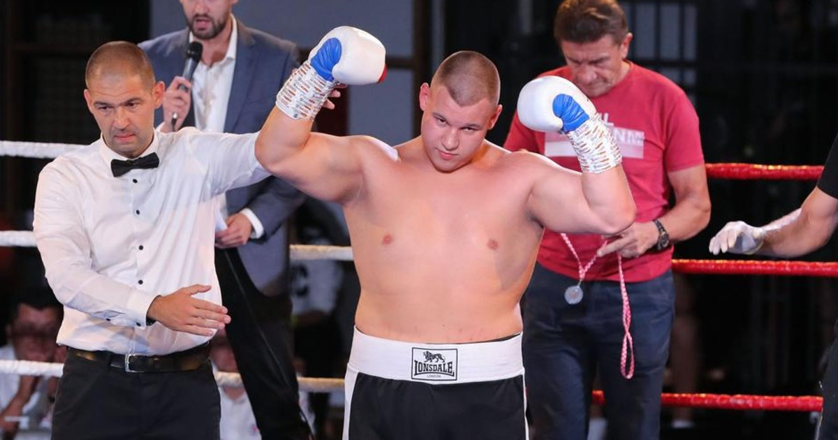 Lovro Pavčec postao juniorski prvak svijeta u boksu