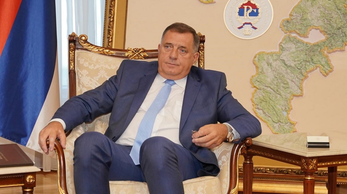 Dodik: Elizabeta II. ostavila je neizbrisiv trag u povijesti Europe i svijeta