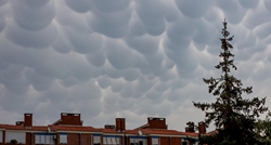 FOTO Neobična pojava: Iznad Zadra pojavili se mammatus oblaci