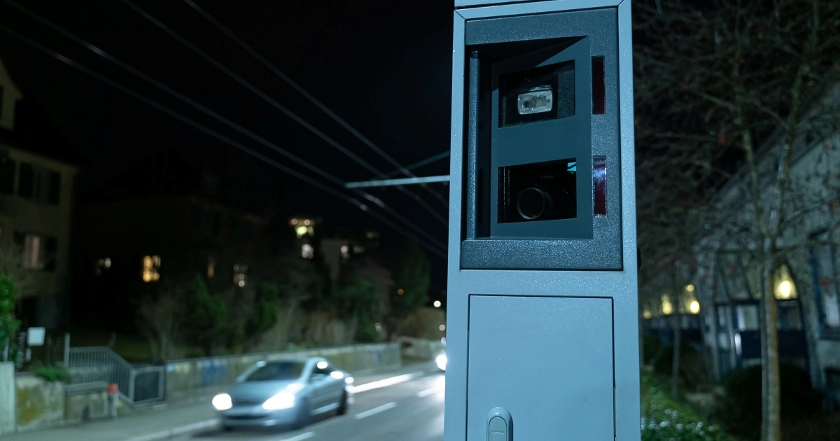 Milijunaš u Švicarskoj vozio 27 km/h preko ograničenja. Prijeti mu 95.500 eura kazne