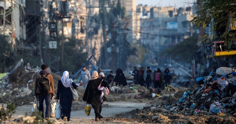 Zapad obustavlja donacije UN-ovoj agenciji. Izrael ju naziva "civilnom granom Hamasa"