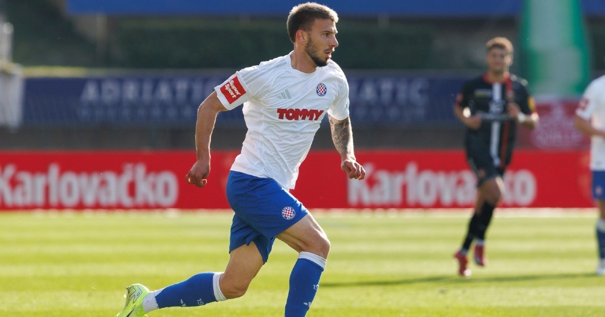 Zimus je stigao u Hajduk kako bi rasteretio Livaju. Otpisan je na povratku s posudbe