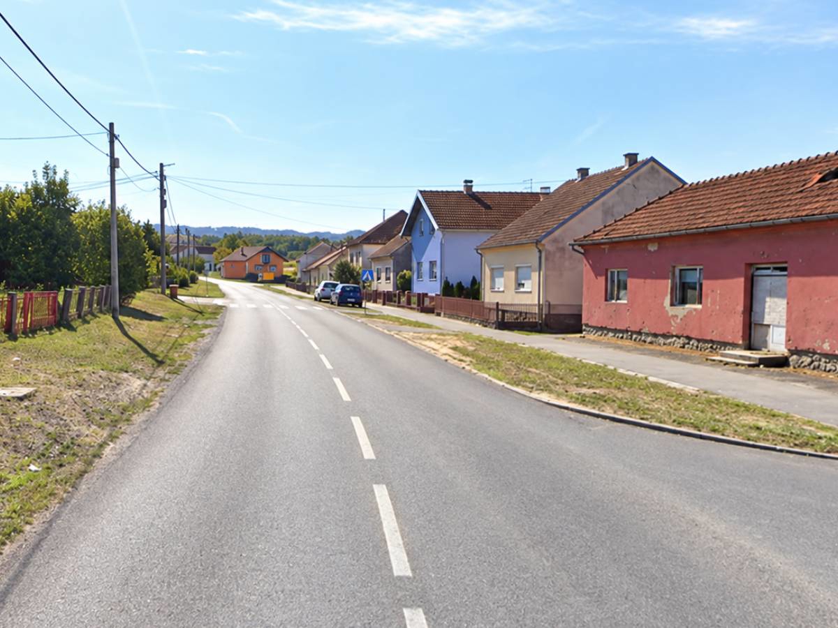 Mladić (24) teško ozlijeđen nakon pada s motora u Pakracu
