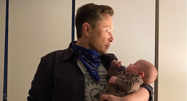 Elon Musk priznao tko više brine o njegovom novorođenom sinu