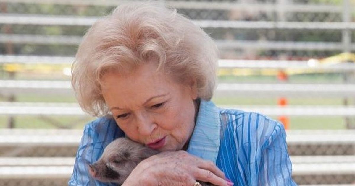 Menadžer Betty White: "Nije umrla od booster doze cjepiva"