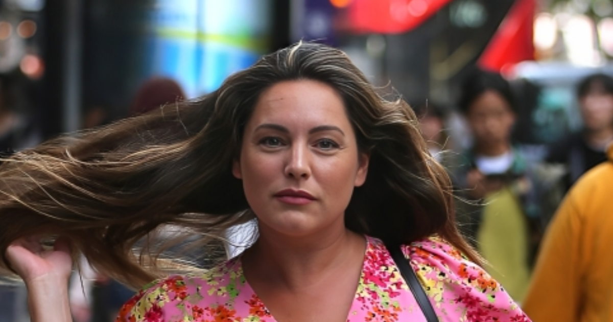 Vlasnica najboljeg tijela na svijetu snimljena u šetnji Londonom u ljetnoj haljini