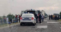 Prevrnuo se autobus s radnicima u Srbiji, jedna osoba poginula
