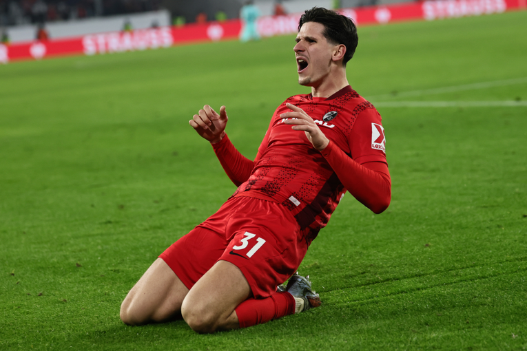VIDEO Majstorija Matanovića. Zabio fantastičan volej za polufinale Europa lige