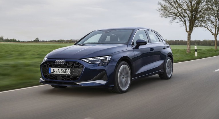 Novi Audi A3 kao A5 i Q5: unutrašnjost s modernim zaslonom i bez fizičkih tipki